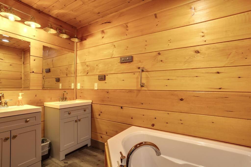 Dancing Bear Cabin- Relax & Enjoy! 세비어빌 외부 사진