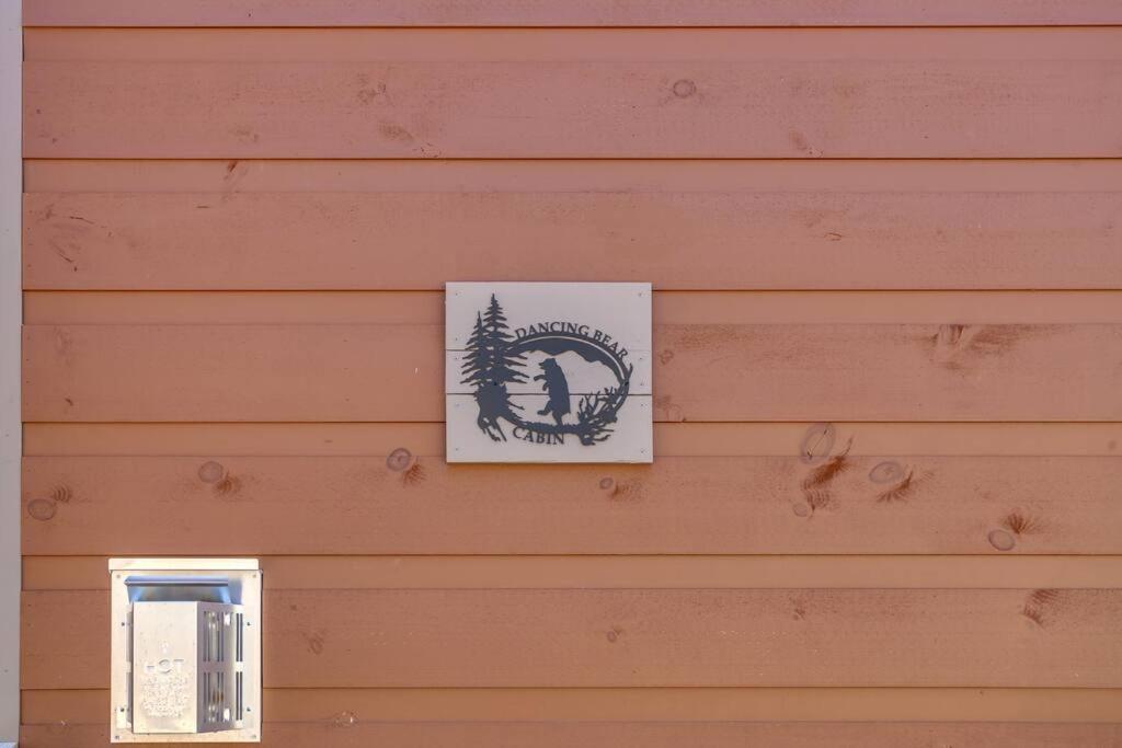 Dancing Bear Cabin- Relax & Enjoy! 세비어빌 외부 사진