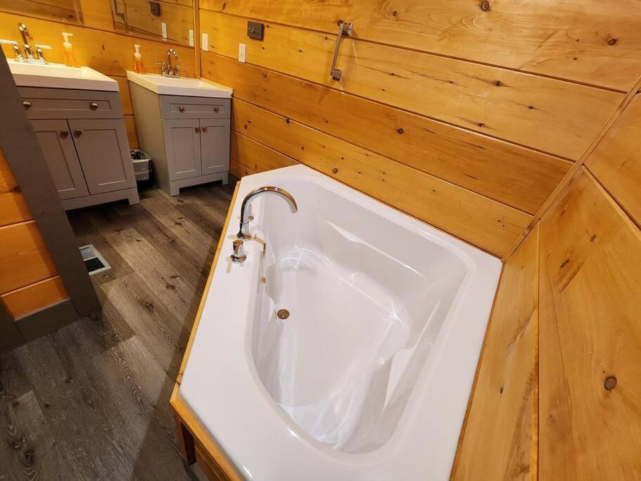 Dancing Bear Cabin- Relax & Enjoy! 세비어빌 외부 사진