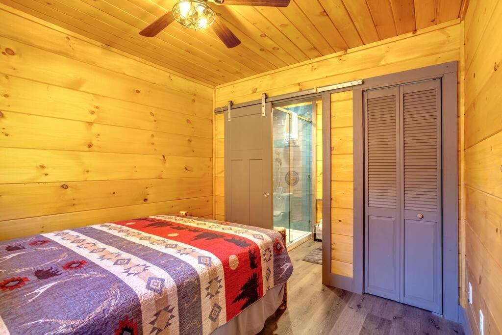 Dancing Bear Cabin- Relax & Enjoy! 세비어빌 외부 사진