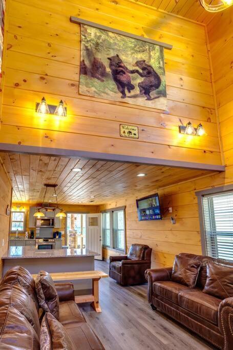 Dancing Bear Cabin- Relax & Enjoy! 세비어빌 외부 사진