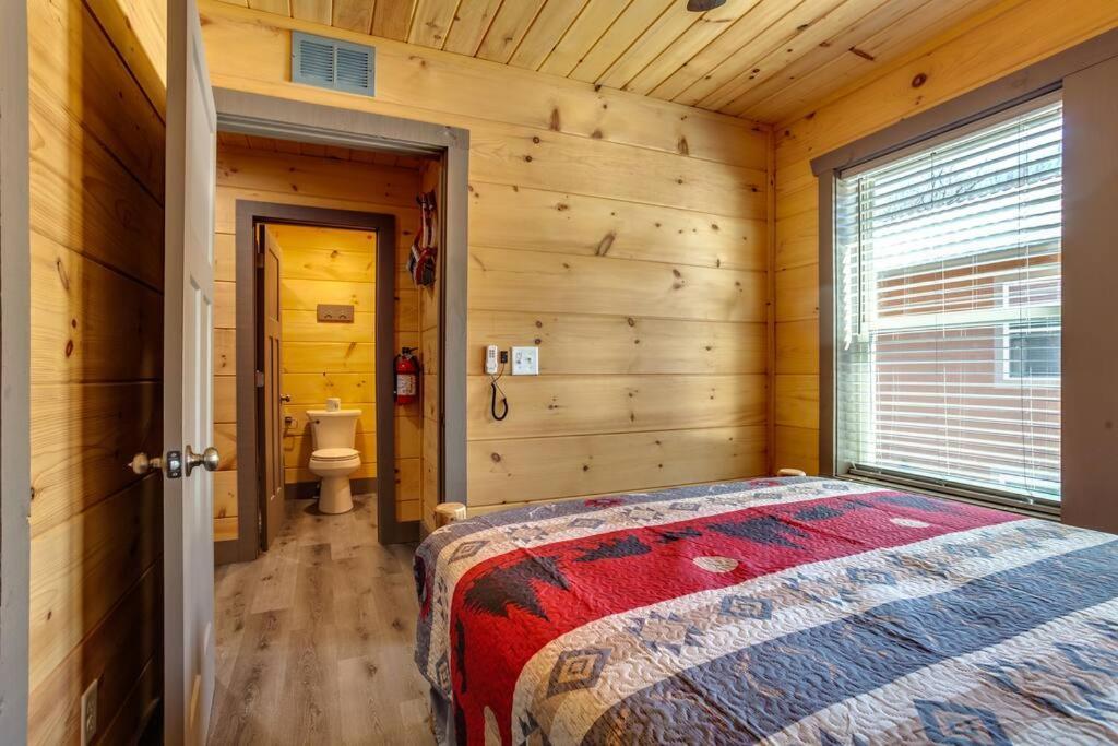Dancing Bear Cabin- Relax & Enjoy! 세비어빌 외부 사진
