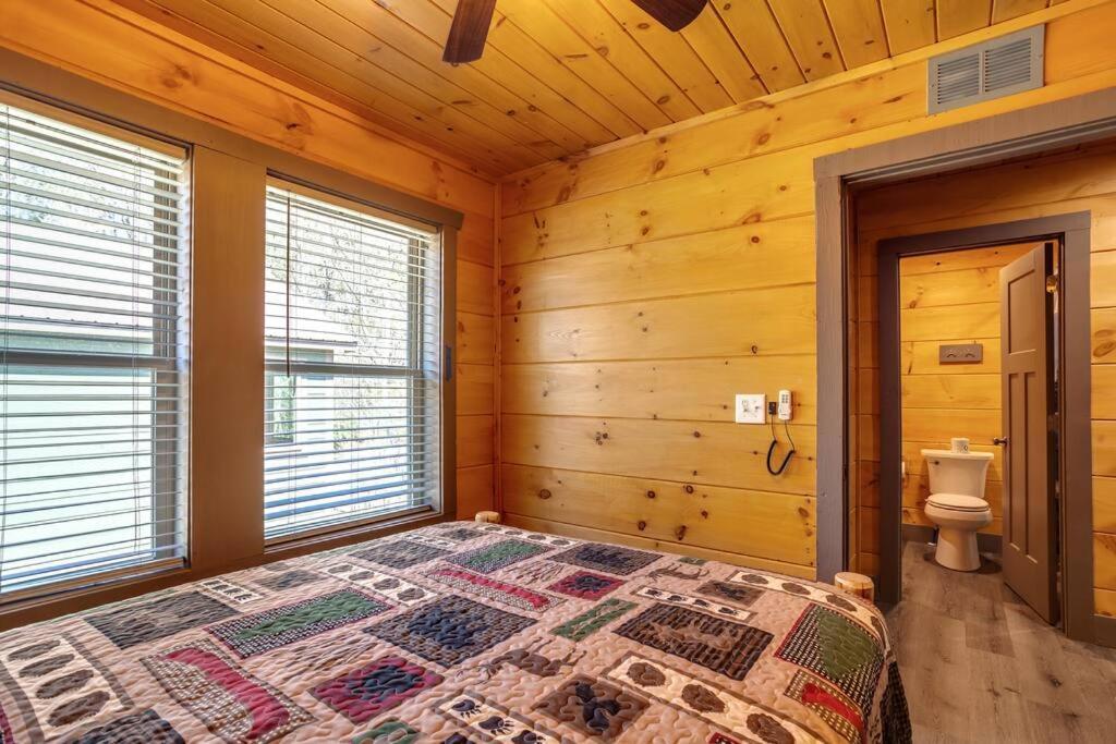 Dancing Bear Cabin- Relax & Enjoy! 세비어빌 외부 사진