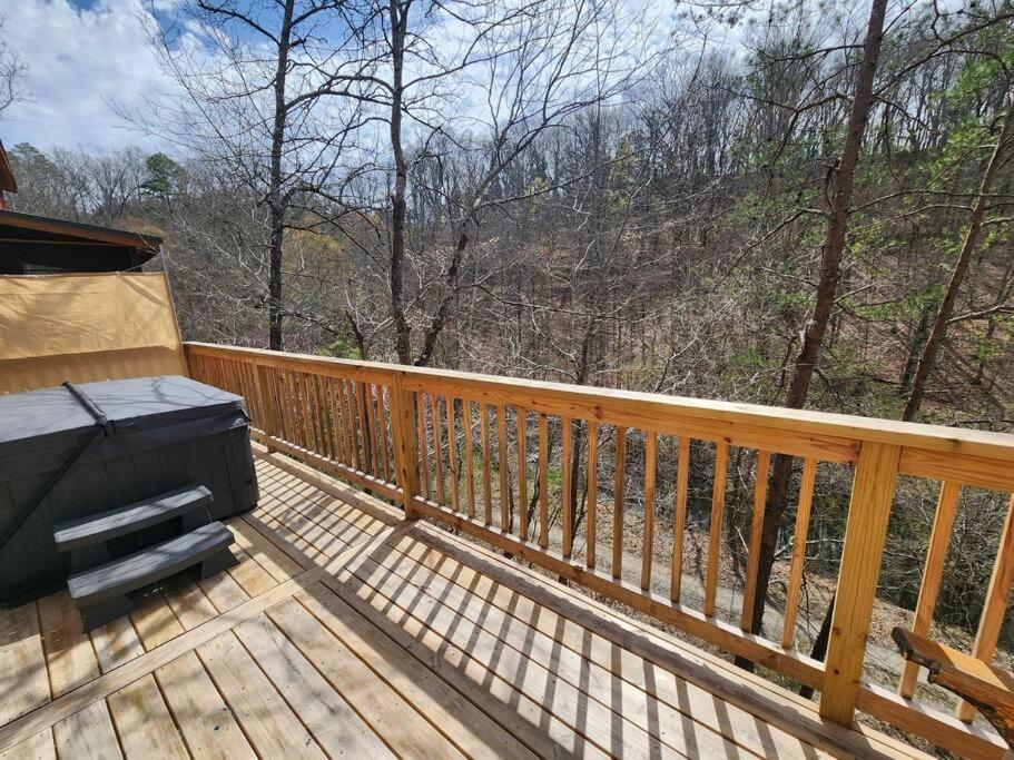 Dancing Bear Cabin- Relax & Enjoy! 세비어빌 외부 사진