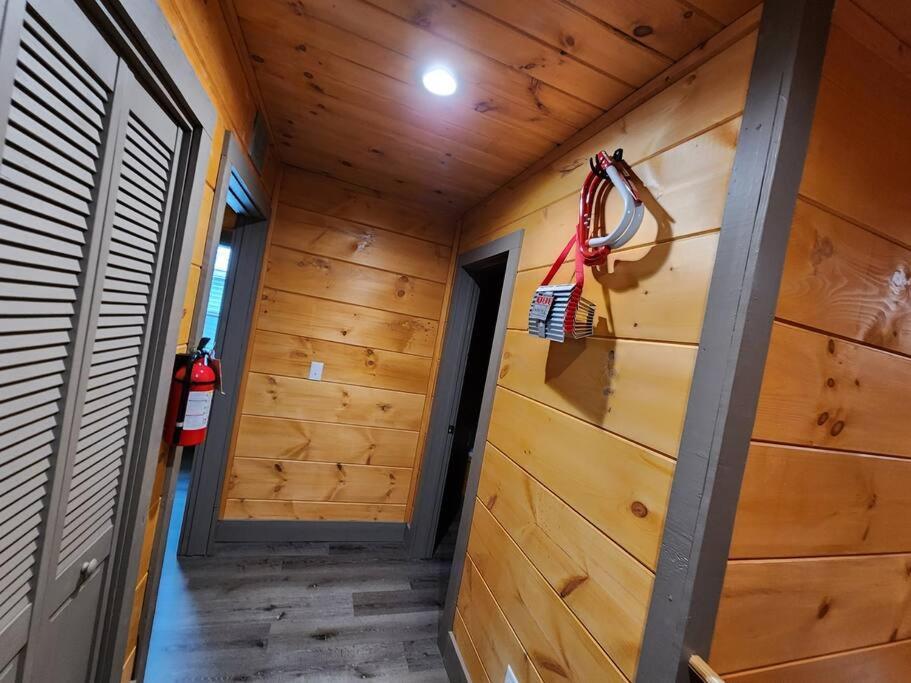 Dancing Bear Cabin- Relax & Enjoy! 세비어빌 외부 사진